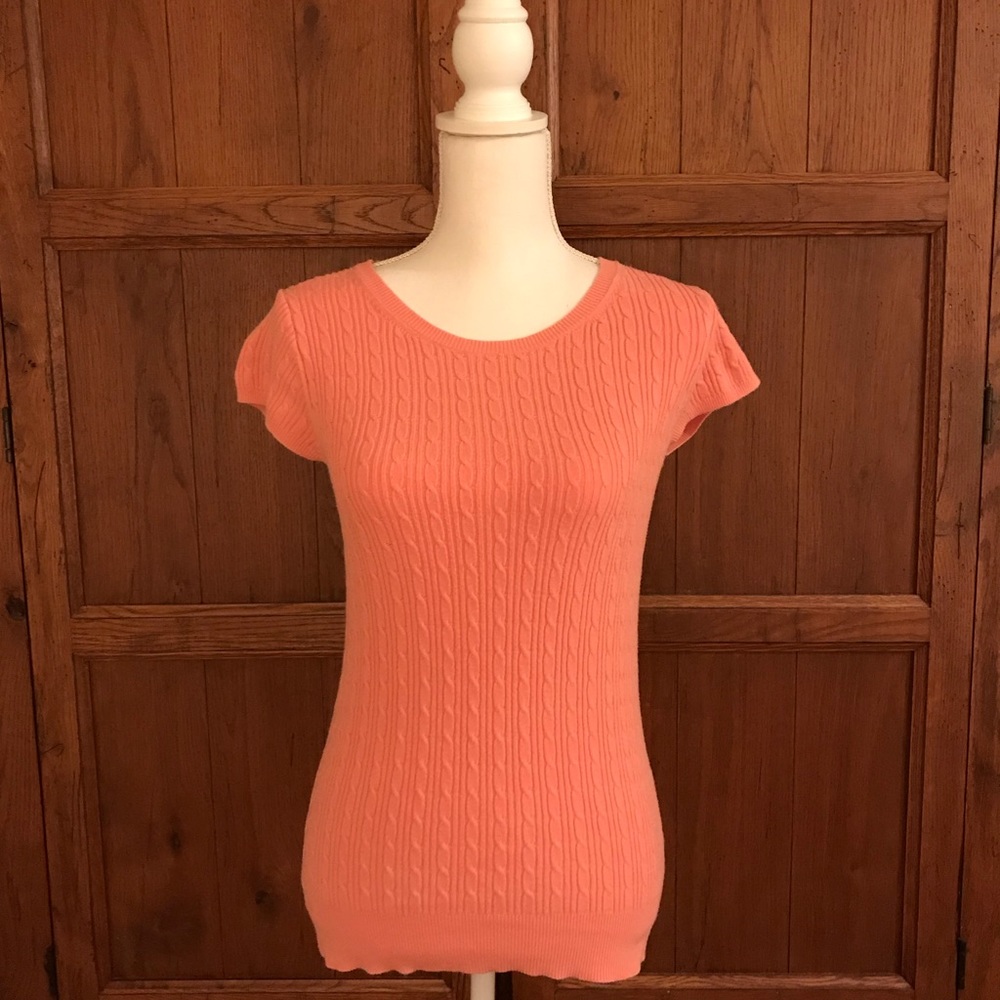 GAP peach short-sleeve sweater